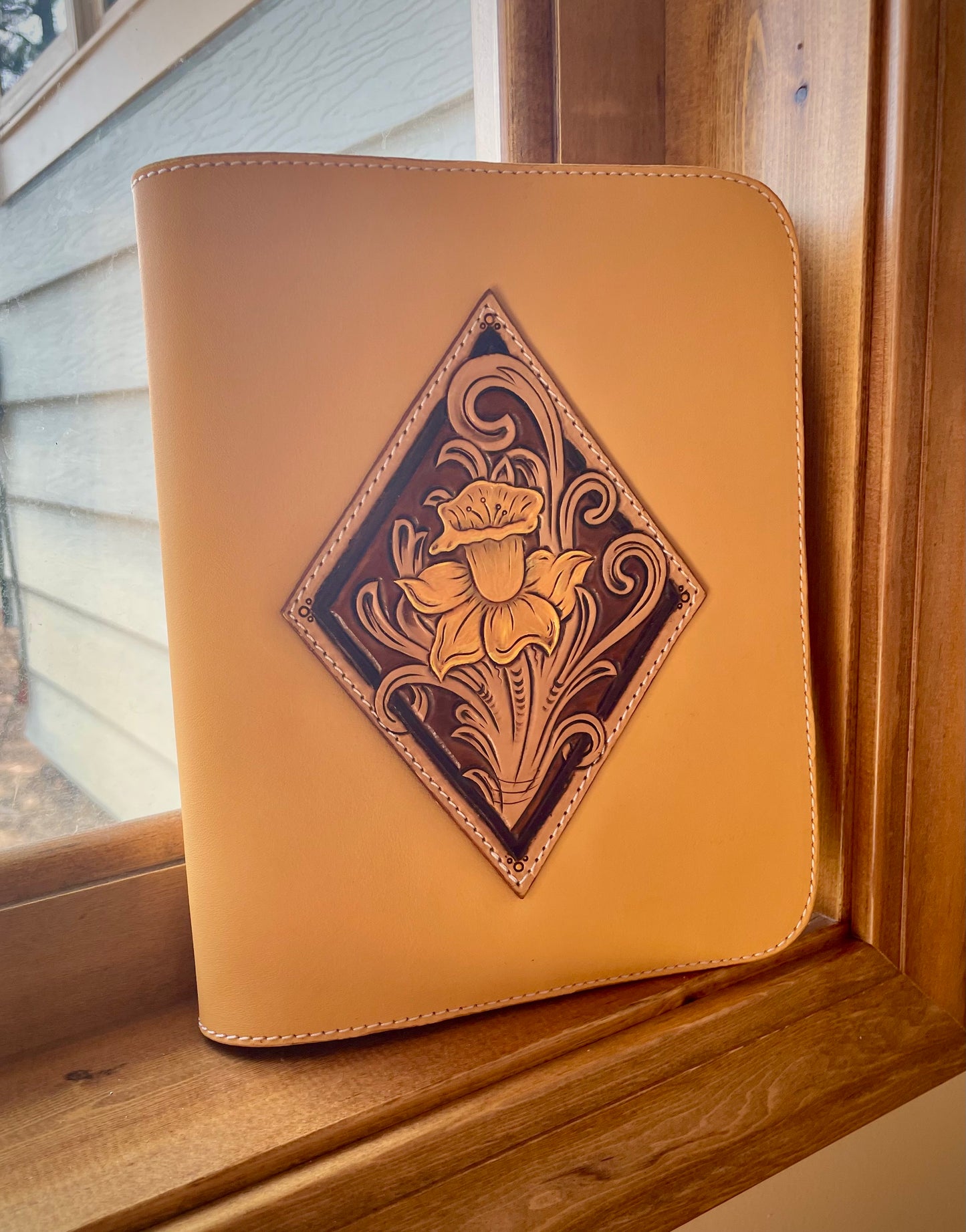 Daffodil Bible/Notebook